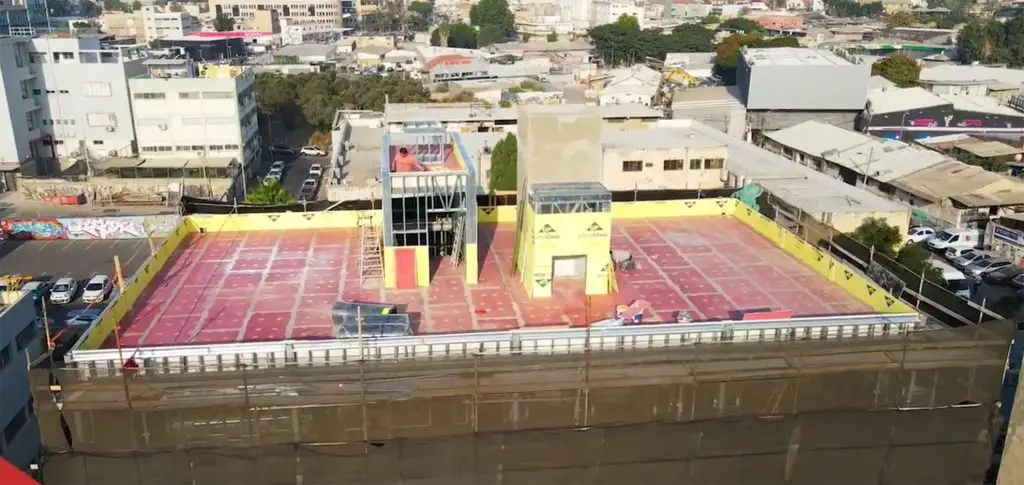 תוספת קומות על בניין קיים